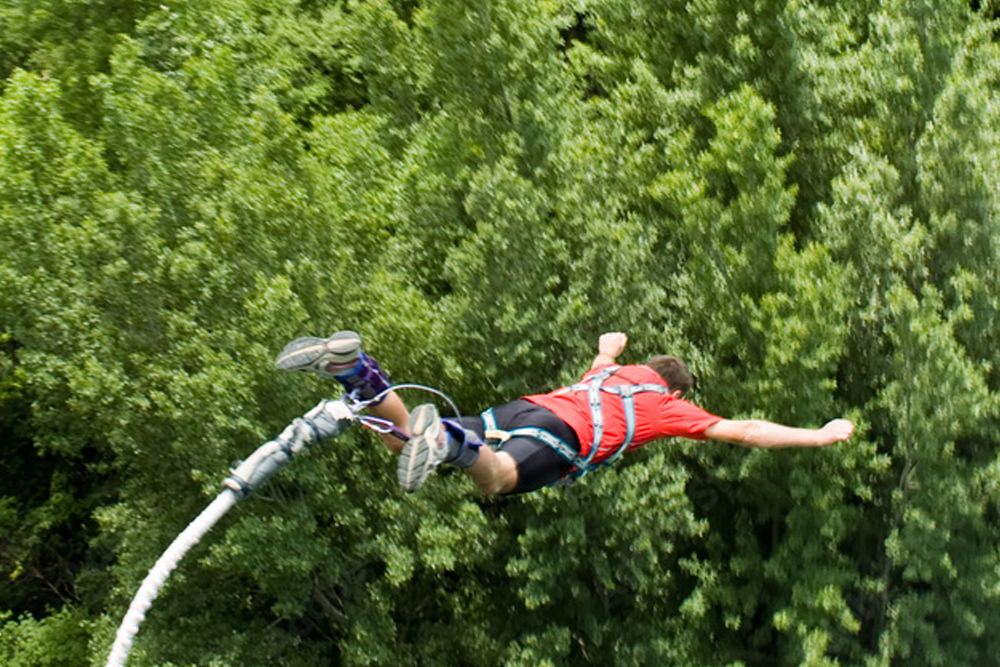 saut à l'élastique 40 mètre de chute libre